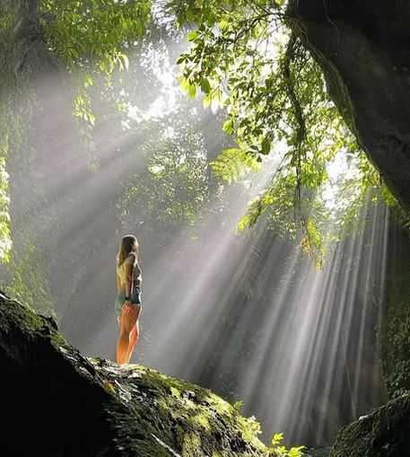 Tukad Cepung Bali Sunray